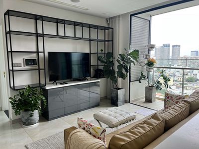 Rent the 1st county apartment. Vinhomes Golden River BaSon 2 bedrooms