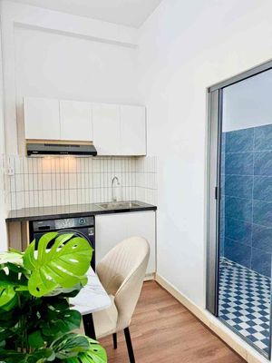 The apartment is a padded-uper with a full interior balconies near the Tan Son Nhut Airport