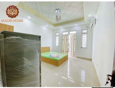 Two open bedrooms. Full interior + private washing machine, right ALS Tp