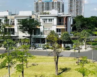 To rent the original house into the merita estate.