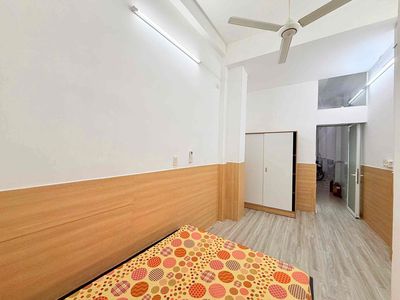 We'll rent a kitchen room. 27 meters.