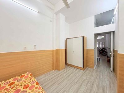We'll rent a kitchen room. 27 meters.