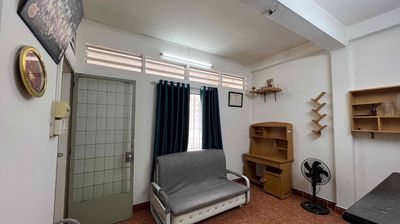 Rent a Phan Xích Long-40-foot apartment. One bedroom.