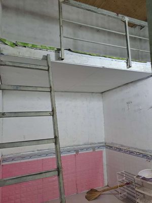 The people's room.