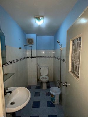 House 4 x 40 meters rent for post office, or storage office, with parking yard