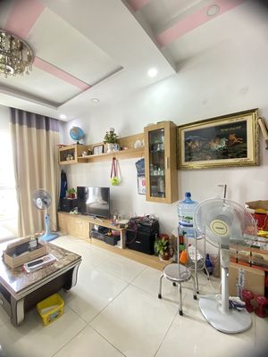 A shopping store for the Ruby-Gamuda-Celadon City apartment