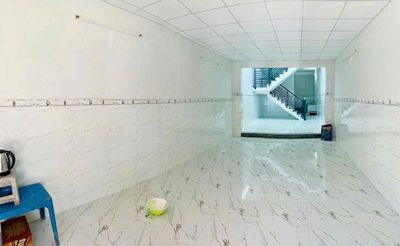 Let's rent out a front house on Trần Văn Giàu.
