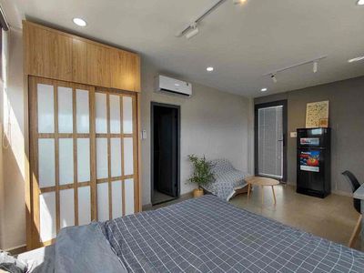 interior room full - available