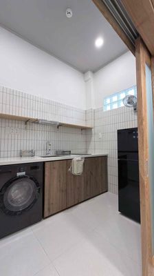 - I'll split the private washing machine right off the parc mall