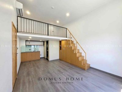1 M8 full interior with cool balcony