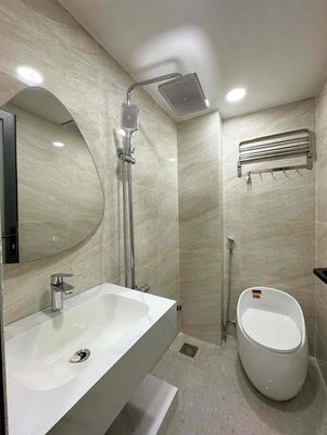 Sweet house, 2 L, 2 bedrooms, 2 toilets, Nguyên Hồng Front, NORA 11, Bình Thạnh