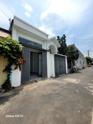 Rent 49/6 Nguyễn Thị Thảnh.