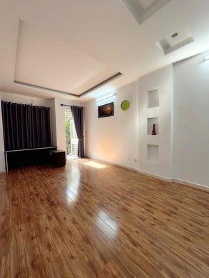 Rent a Trường Chinh p 7 quiet interior house