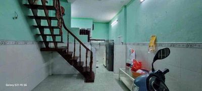 Rent an original residence at District 3 Chen Chan Street.
