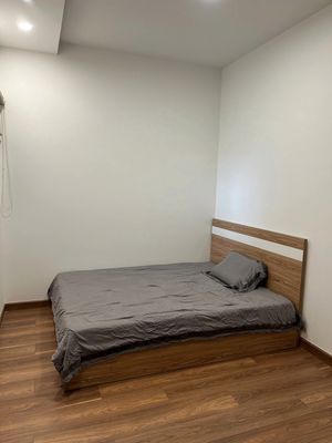 In September 7 district 7 riverside, many rooms two full-priced bedrooms.