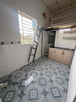 Only 2.8 million-- room with windows, cool-- near aeon Bình Tân!