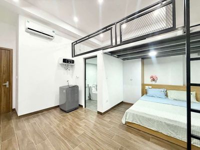 We'll have to rent the 40-foot-two-a-half place to sleep near the University of Hutech, Stepu.