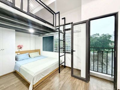We'll have to rent the 40-foot-two-a-half place to sleep near the University of Hutech, Stepu.