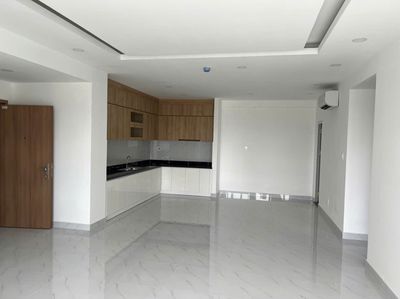 Rent the three-room corner. Two-foot-two-two-block-a-15th floor for nine million a month.