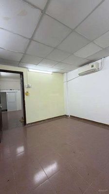 Front of 310th District. Area: 3.5 x10 m