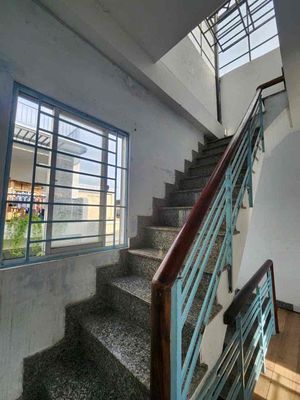 Nguyễn Văn Lượng alleyway to your home.