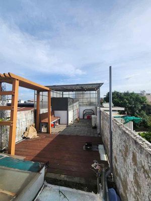 Nguyễn Văn Lượng alleyway to your home.