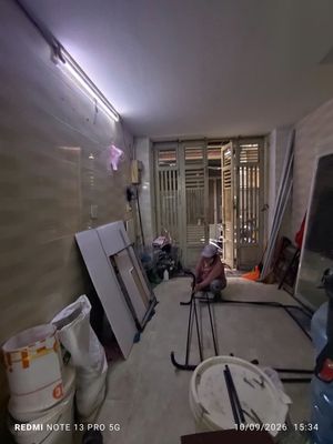 Renting the building in District 5.