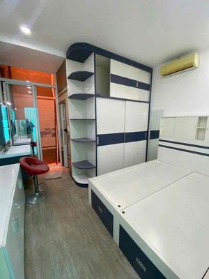 R 1 Tên Lửa 4 x 21, 1 House