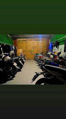Check out the front room on Hồ Bá Phấn.