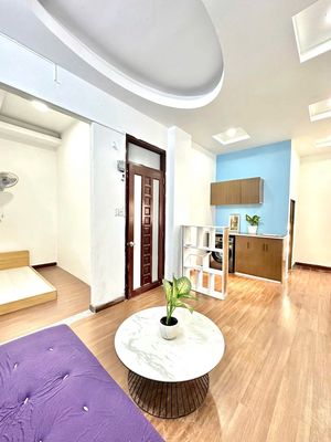 One bedroom, one kitchen.