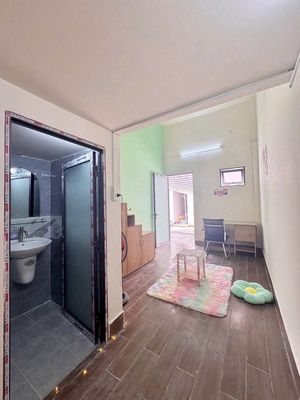 Cheap motel room, Nguyễn Văn Quá District 12.