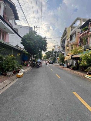 A Trần Thủ Độ 4 x18 M, one floor, two bedrooms, two toilets, 12 million