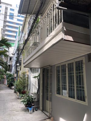 The original rented house (convention)