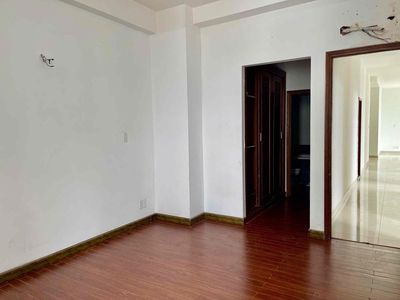 Rent apartment three empty bedrooms. BellezaQ7.