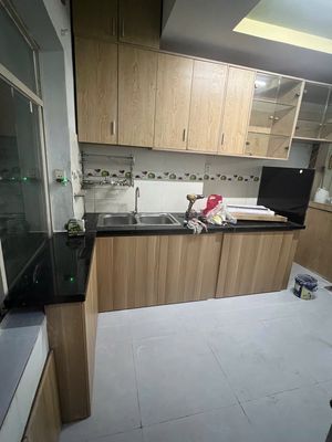 Need to rent apartment number one Tôn Thất Thuyết district four.