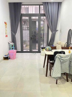 Rent a 1st floor 3rd floor bedroom 2 toilets 6 floor with the Supreme Court