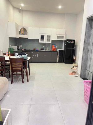 Rent a 1st floor 3rd floor bedroom 2 toilets 6 floor with the Supreme Court