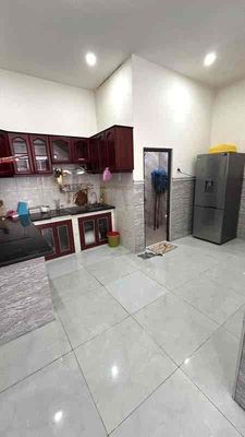 Two-four-tenth floor, 10 M has four bedrooms, four toilets available, Lê Văn Thọ at 14 million.
