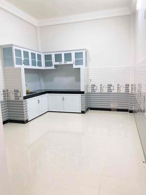Rent a Phạm Văn Hai truckhouse-- 3 floors-- 4 bedroom 5 toilets