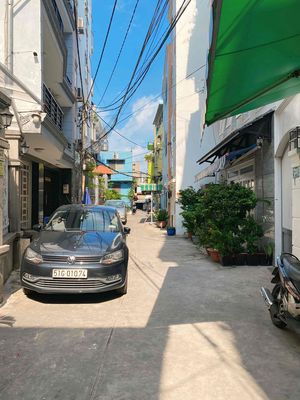 Rent a Phạm Văn Hai truckhouse-- 3 floors-- 4 bedroom 5 toilets