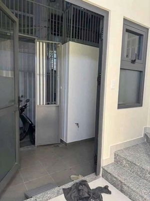 Rent a new house with an air conditioning on 53 Hoàng Diệu, Phú Nhuận