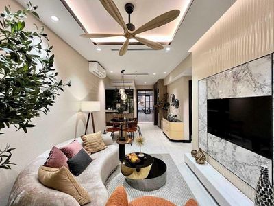 Rent the Womes grandpof apartment 9-and-a-half bedroom.