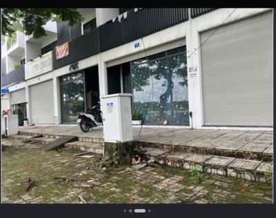 To rent shophouse.