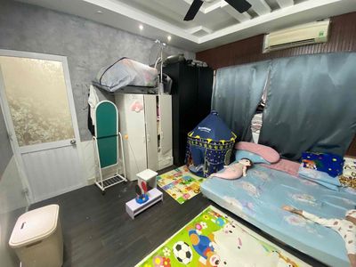Renting room 35 meters 2 Nguyễn Xí p Bình Thạnh right on the red bridge at 6 million