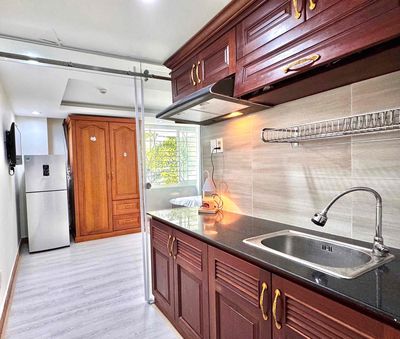 apartment for kitchen cup - large window - elevator just 6xx - pink