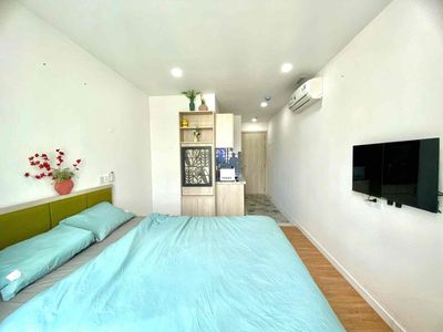 Rent a balcony apartment in Lê Văn Sỹ District 3 near ueh, ohsg, independent residence
