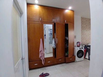 Beautiful home, natural light, comfortable living space