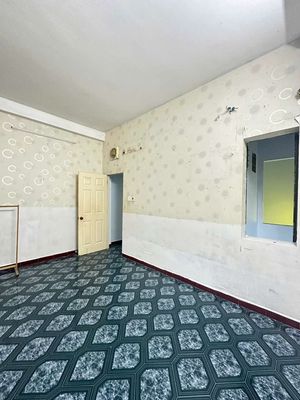House 4.2*12 ground floor car f8 is extremely cheap