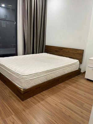 Rent two bedrooms. 66 m. ncb. Good price. Eco Green, 7th District.