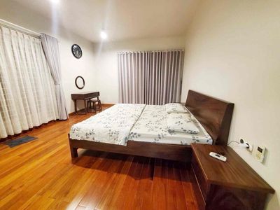 Rent the house the entire missile complex only moved in at 10*20 for 45.